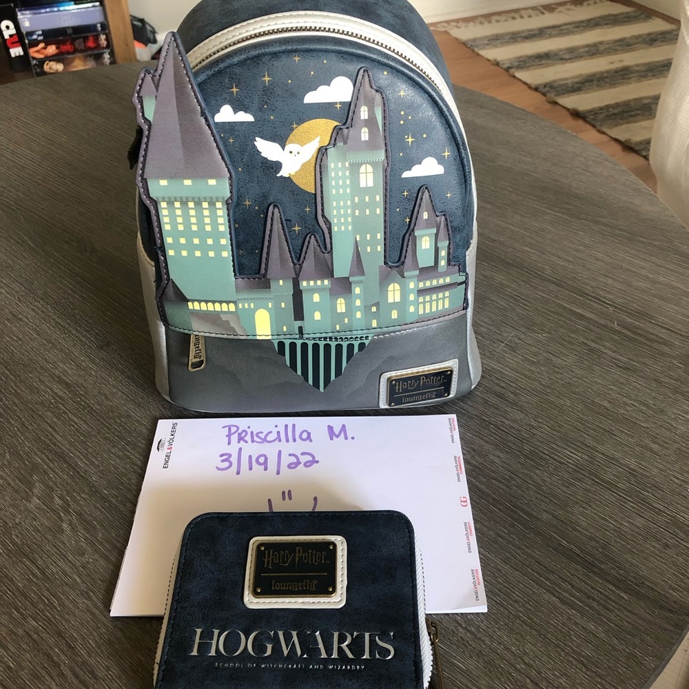 Loungefly Hogwarts Castle Bag & Wallet
